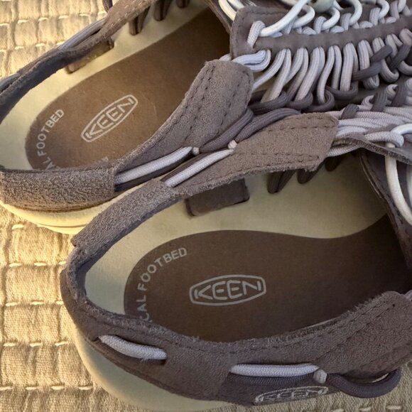 Size 9 WOMENS Keen Uneek GRAY Paracord Cord Rope Hiking Sandals Water Shoes - Picture 4 of 10